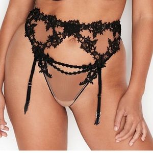Dream angels Embroidered Garter belt